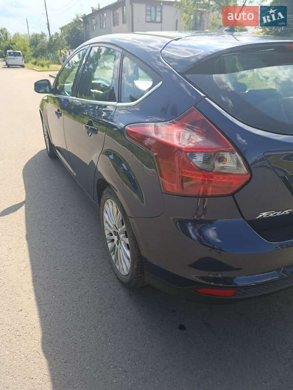Седан Ford Focus 2011 в Шептицькому