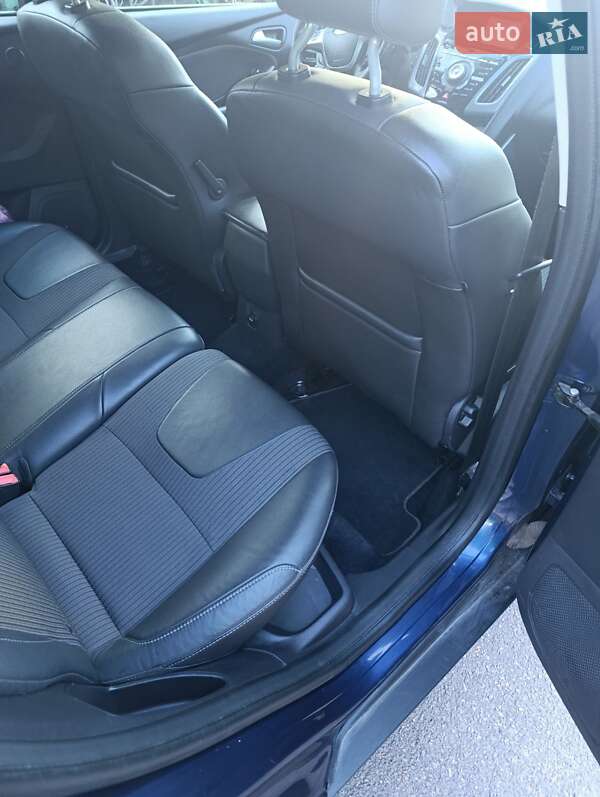 Седан Ford Focus 2011 в Шептицькому