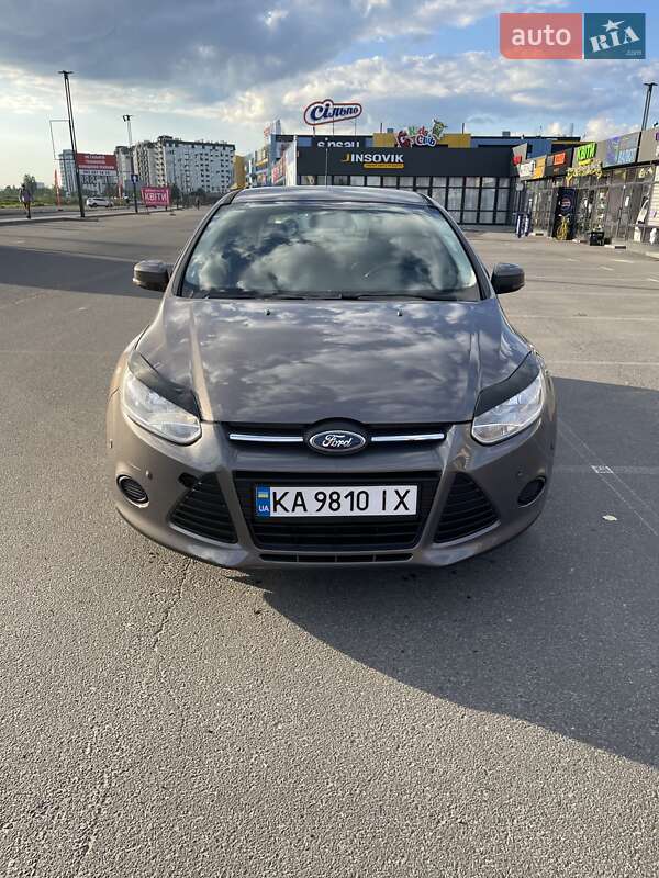 Хэтчбек Ford Focus 2014 в Киеве фото 2 Хэтчбек Ford Focus 2014 в Киеве