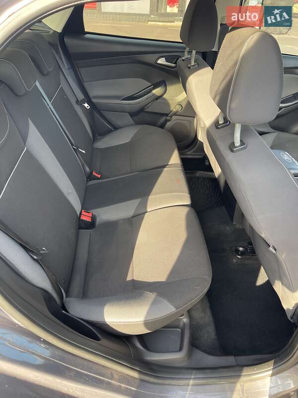 Хэтчбек Ford Focus 2014 в Киеве фото 16 Хэтчбек Ford Focus 2014 в Киеве