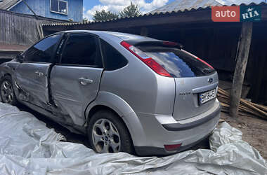 Хэтчбек Ford Focus 2006 в 