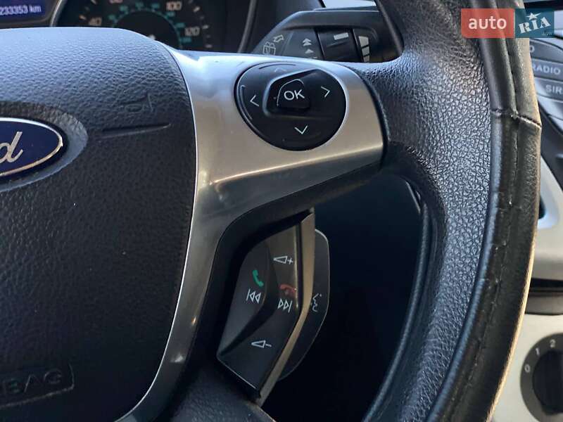 Хэтчбек Ford Focus 2012 в Киеве