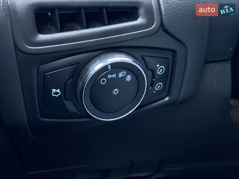 Хэтчбек Ford Focus 2012 в Киеве