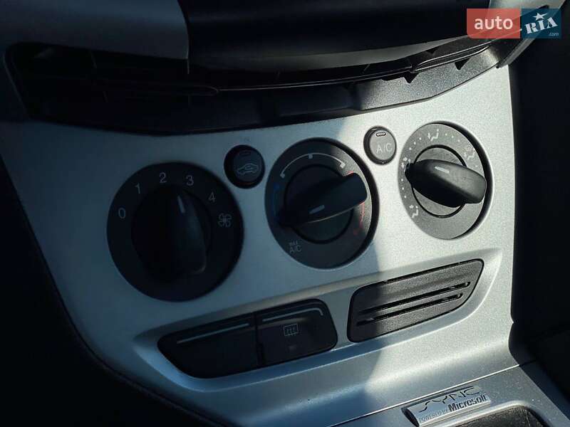 Хэтчбек Ford Focus 2012 в Киеве