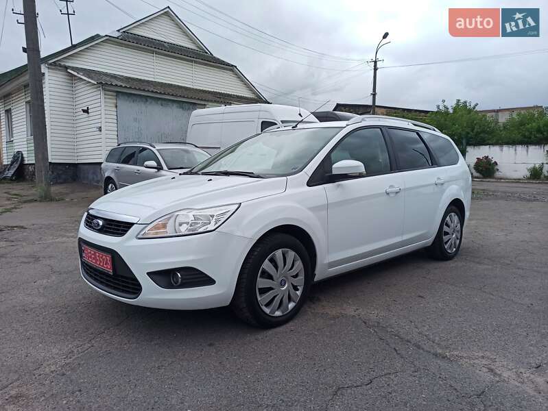 Универсал Ford Focus 2011 в 