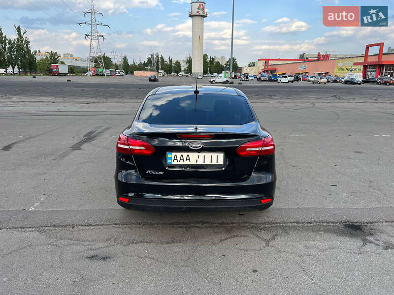 Седан Ford Focus 2017 в Киеве