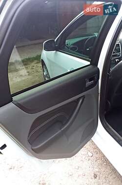 Универсал Ford Focus 2010 в 