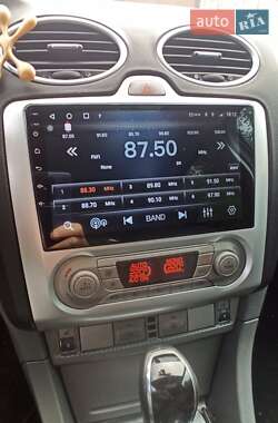 Универсал Ford Focus 2010 в 