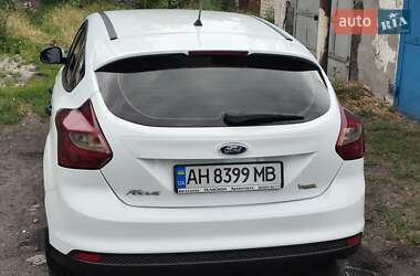 Хэтчбек Ford Focus 2013 в 