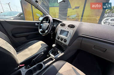 Хэтчбек Ford Focus 2007 в 