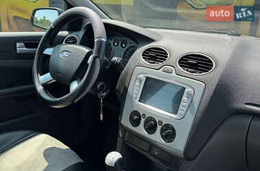Хэтчбек Ford Focus 2007 в 