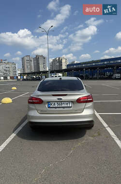 Седан Ford Focus 2017 в Киеве