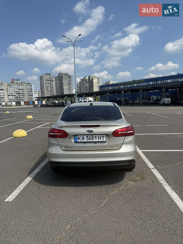 Седан Ford Focus 2017 в Киеве фото 12 Седан Ford Focus 2017 в Киеве