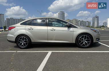 Седан Ford Focus 2017 в Киеве