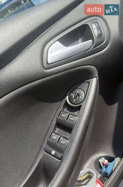 Седан Ford Focus 2017 в Киеве