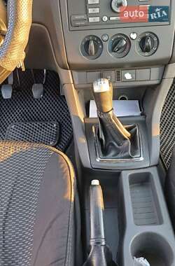 Седан Ford Focus 2005 в 