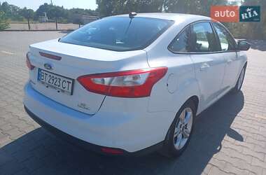 Седан Ford Focus 2014 в 