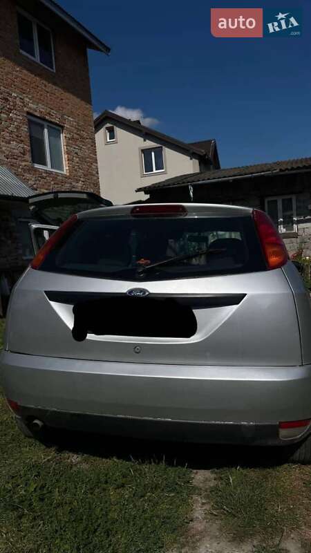 Хэтчбек Ford Focus 2001 в Львове