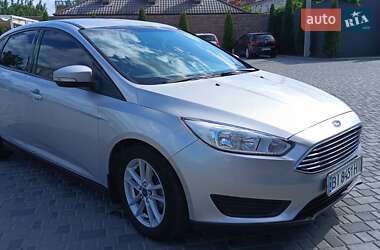 Седан Ford Focus 2015 в 