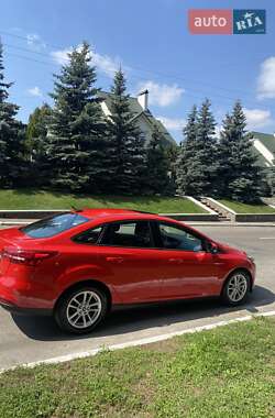 Седан Ford Focus 2015 в 