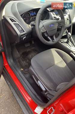 Седан Ford Focus 2015 в 