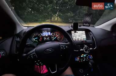 Хэтчбек Ford Focus 2017 в 