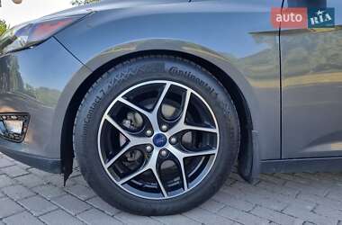 Хэтчбек Ford Focus 2017 в 