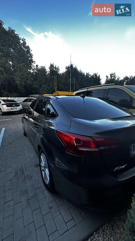 Седан Ford Focus 2015 в Львове фото 3 Седан Ford Focus 2015 в Львове