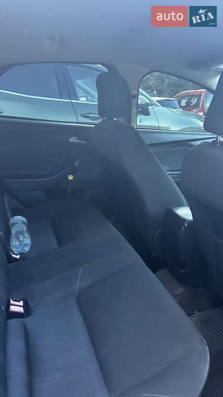 Седан Ford Focus 2015 в Львове фото 6 Седан Ford Focus 2015 в Львове