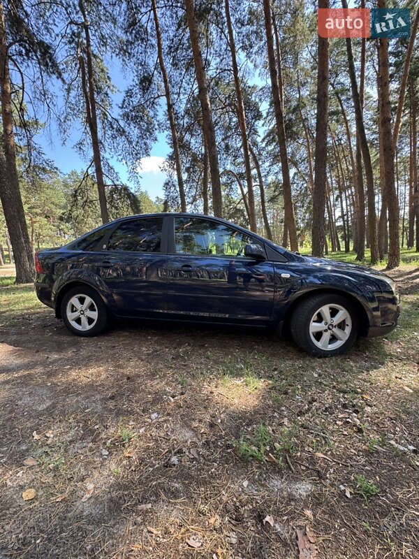 Седан Ford Focus 2005 в Сумах