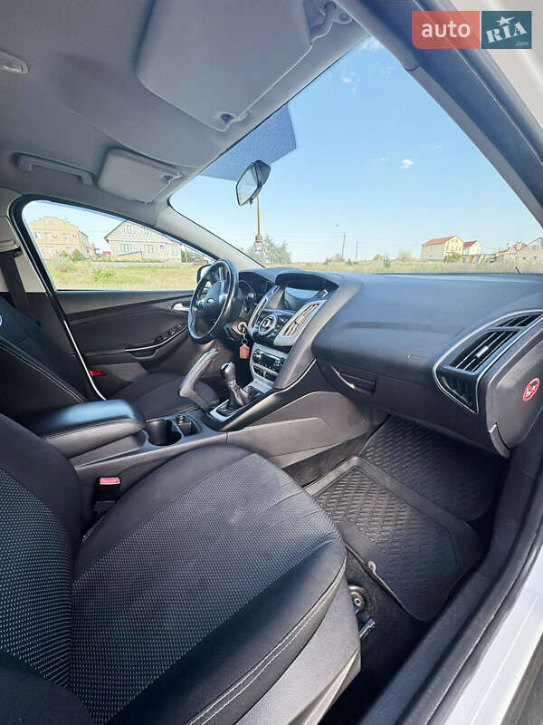 Хэтчбек Ford Focus 2012 в Одессе