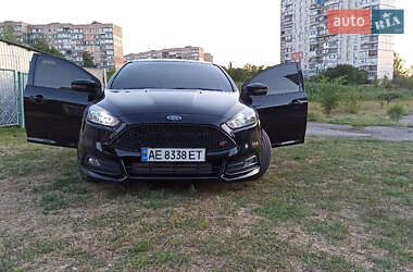 Хэтчбек Ford Focus 2017 в 