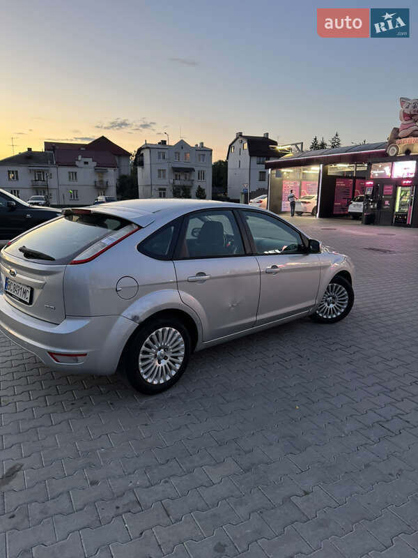 Хэтчбек Ford Focus 2010 в Львове фото 5 Хэтчбек Ford Focus 2010 в Львове