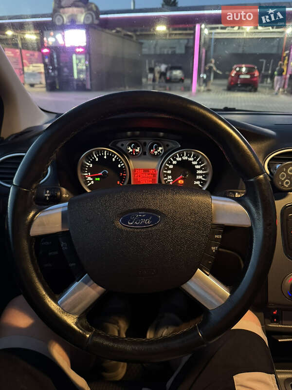 Хэтчбек Ford Focus 2010 в Львове фото 19 Хэтчбек Ford Focus 2010 в Львове