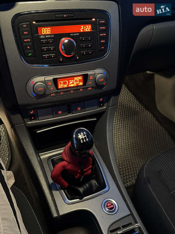 Хэтчбек Ford Focus 2010 в Львове фото 24 Хэтчбек Ford Focus 2010 в Львове