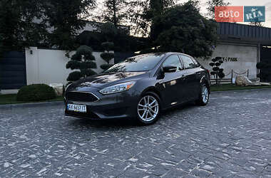 Седан Ford Focus 2015 в Львові