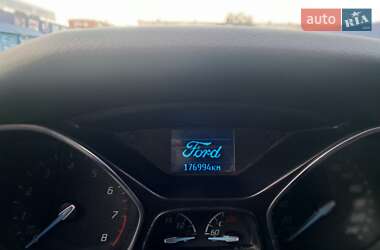Хэтчбек Ford Focus 2014 в 