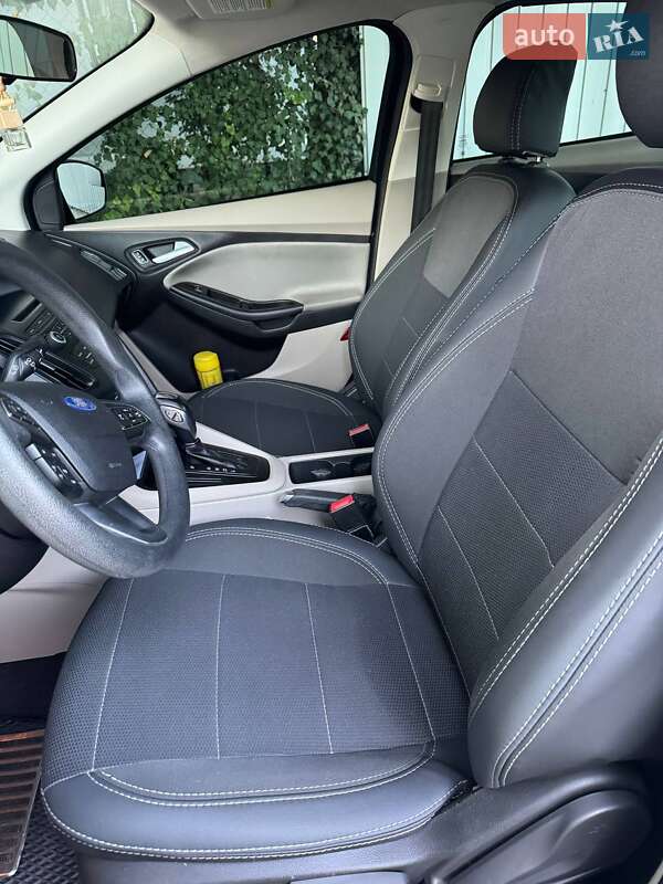Седан Ford Focus 2015 в Никополе