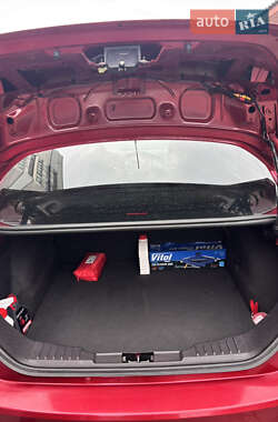 Седан Ford Focus 2013 в 