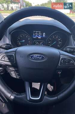 Седан Ford Focus 2016 в Бершаді