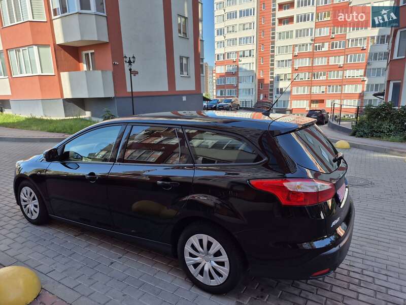 Универсал Ford Focus 2013 в Вараше
