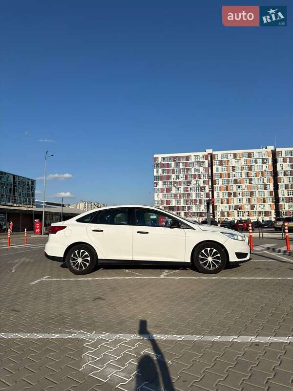 Седан Ford Focus 2016 в Крюковщине