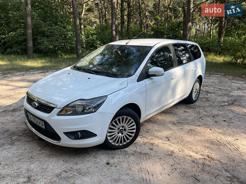 Универсал Ford Focus 2010 в 