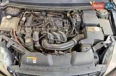 Седан Ford Focus 2008 в 