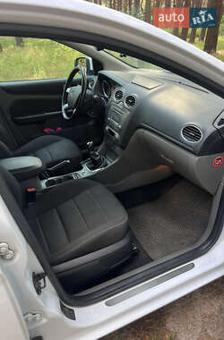 Универсал Ford Focus 2010 в 