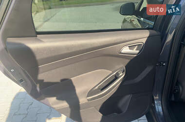 Хэтчбек Ford Focus 2013 в 