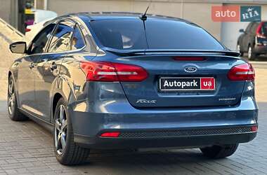 Седан Ford Focus 2018 в 