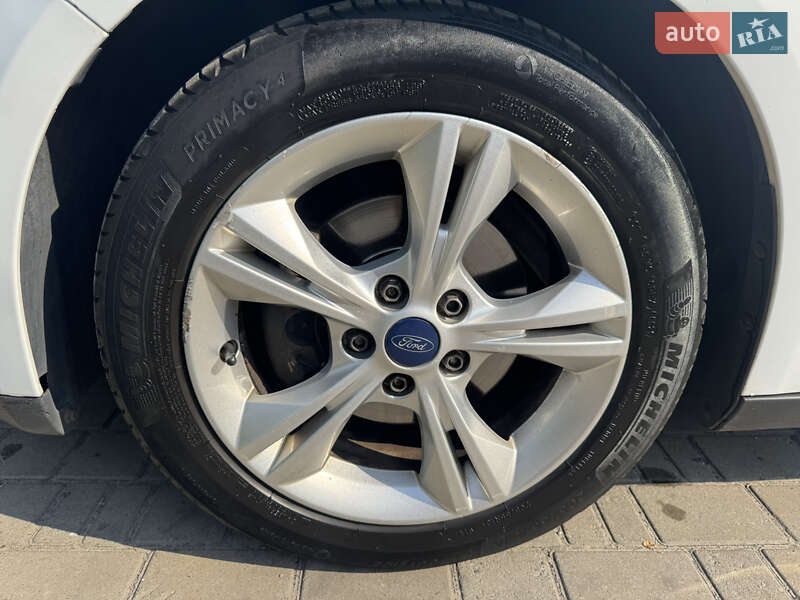 Хэтчбек Ford Focus 2013 в Днепре фото 9 Хэтчбек Ford Focus 2013 в Днепре