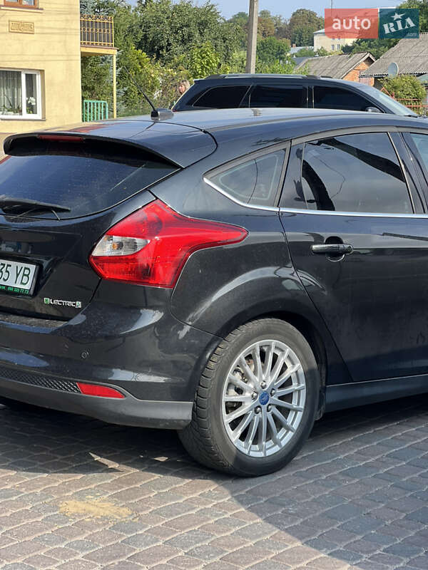 Хэтчбек Ford Focus 2012 в Львове