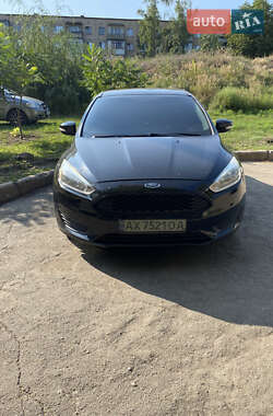 Седан Ford Focus 2015 в Лозовой